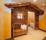 hue_sauna.jpg