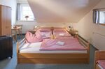 VierbettzimmermitDuscheWC1.jpg